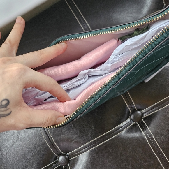 Kate Spade Brand New Limited Edition Crocodile Embossed Green Shoulder Bag Purse - Picture 6 of 7